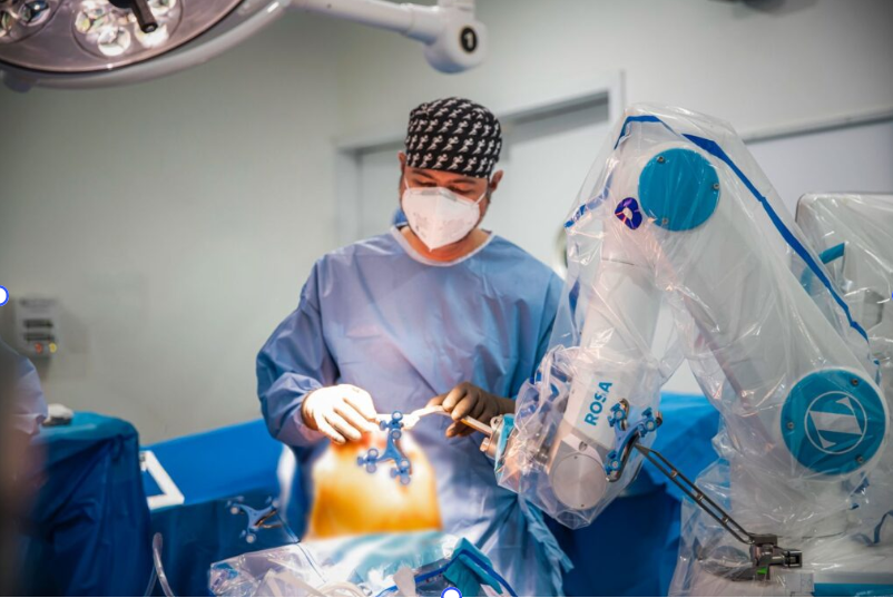 Cirugía robótica y personalización de tratamientos: el futuro de la&nbsp;ortopedia